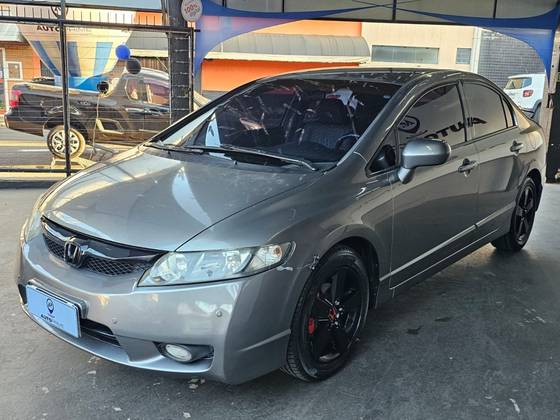 HONDA CIVIC 1.8 LXS 16V FLEX 4P AUTOMÁTICO